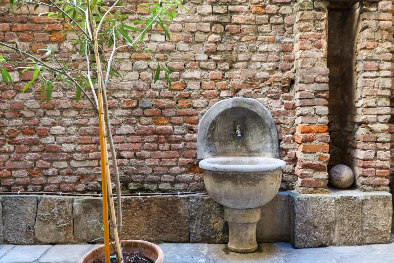 Appartamento Primopiano - Colonne 67 Milano Esterno foto